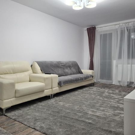 Apartament Terra Targoviste Exterior foto